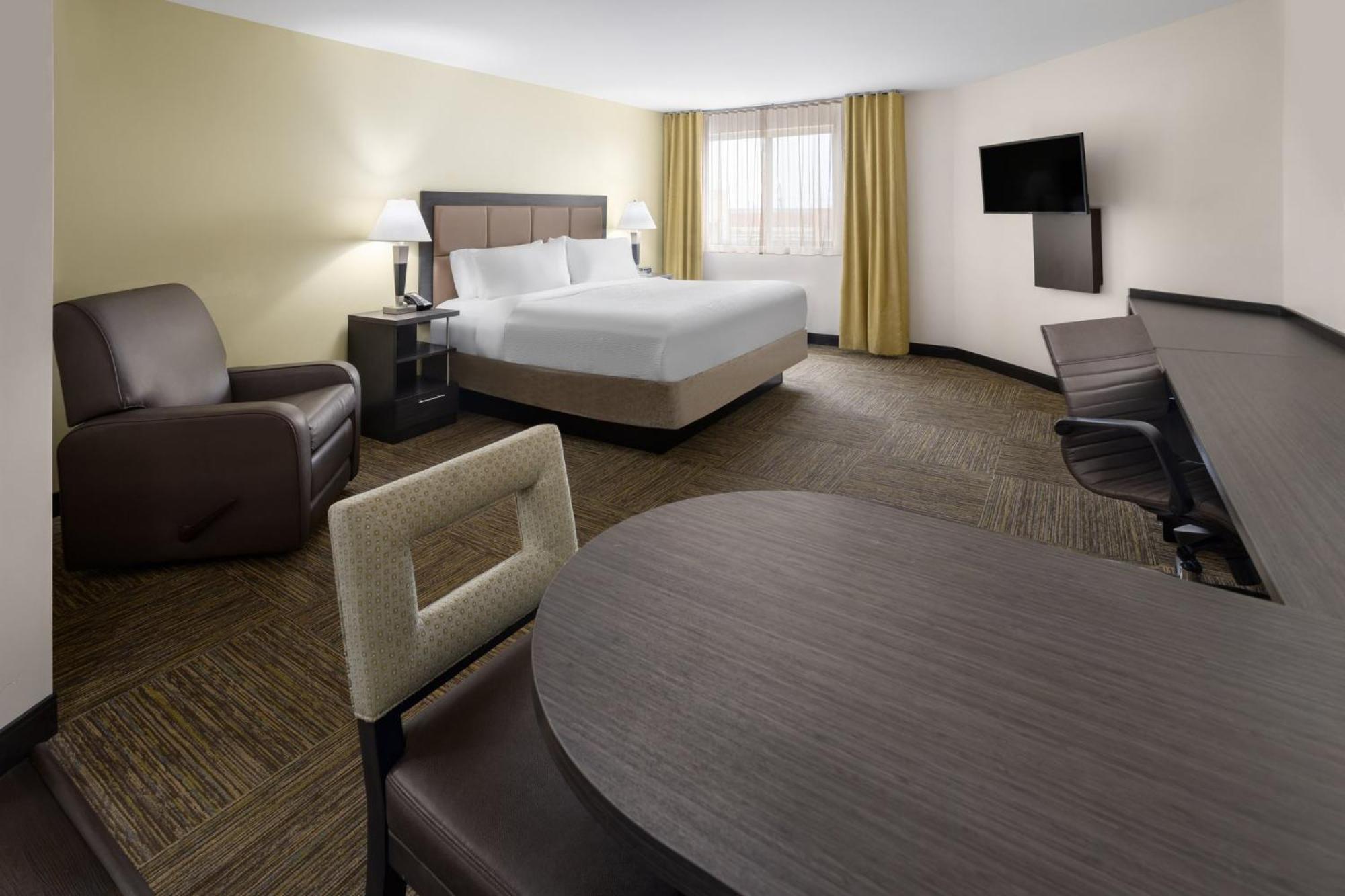 Hotel Candlewood Philadelphia - Airport Area By Ihg Chester